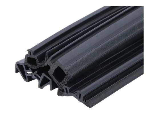 60 MPa de pression flexible et durable bande d'étanchéité en caoutchouc pour le joint inférieur de porte de taille personnalisée