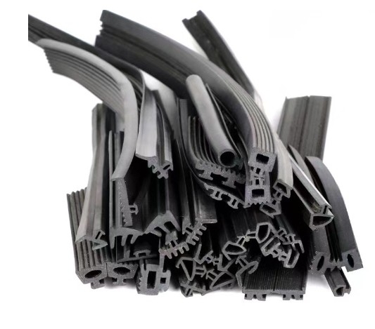 60 MPa de pression flexible et durable bande d'étanchéité en caoutchouc pour le joint inférieur de porte de taille personnalisée