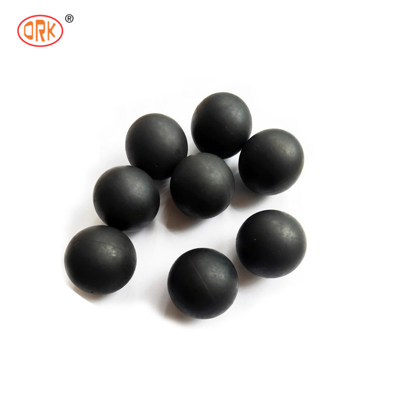 Coupe de précision pour des boules de caoutchouc industriel en néoprène NBR/EPDM/silicone/FKM non standard